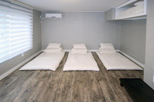 Crib 49 Guesthouse - Foreigner Only Seoul Rum bild